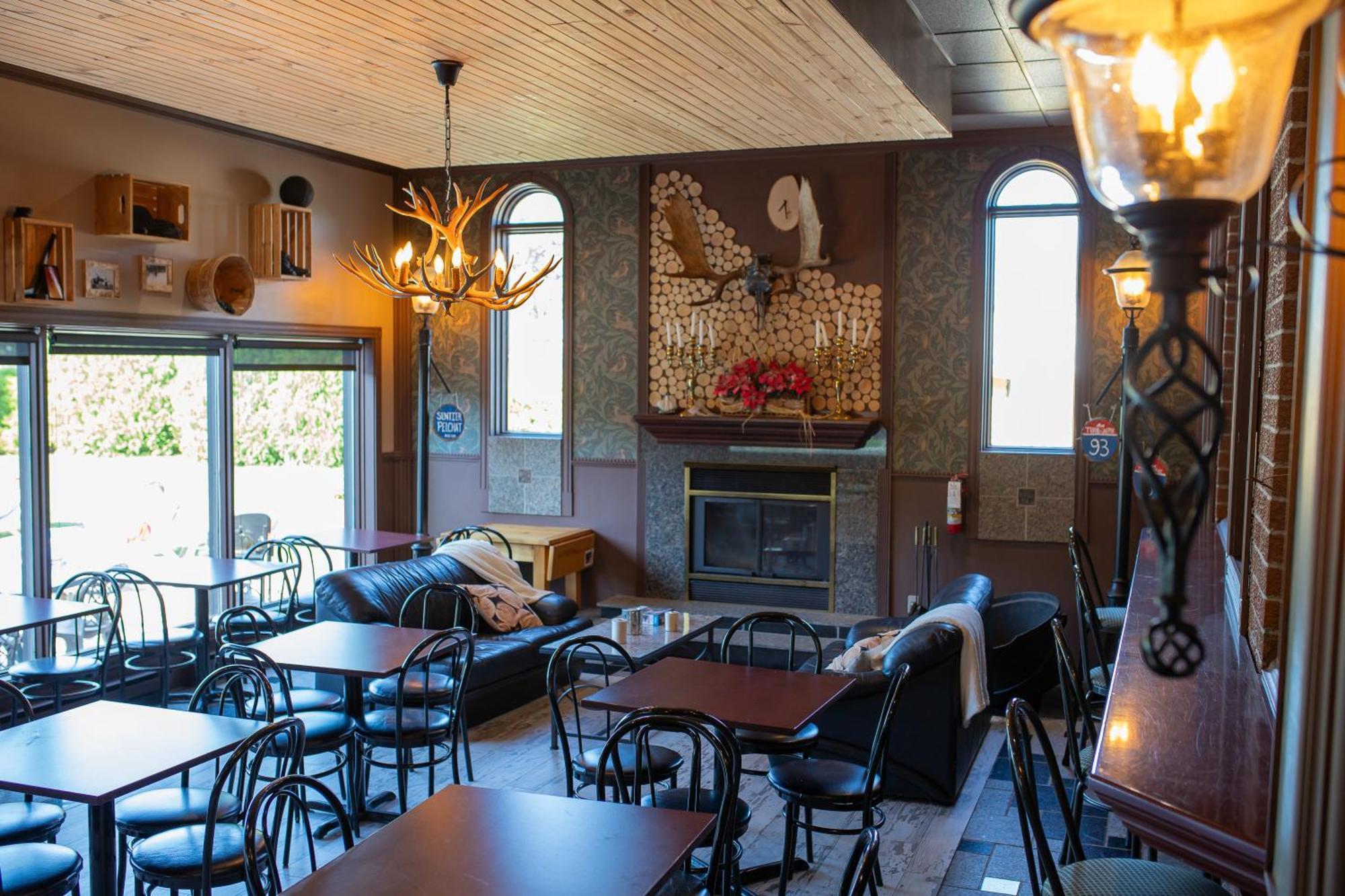 Complexe Hotelier Escoumins Les Escoumins Exterior foto