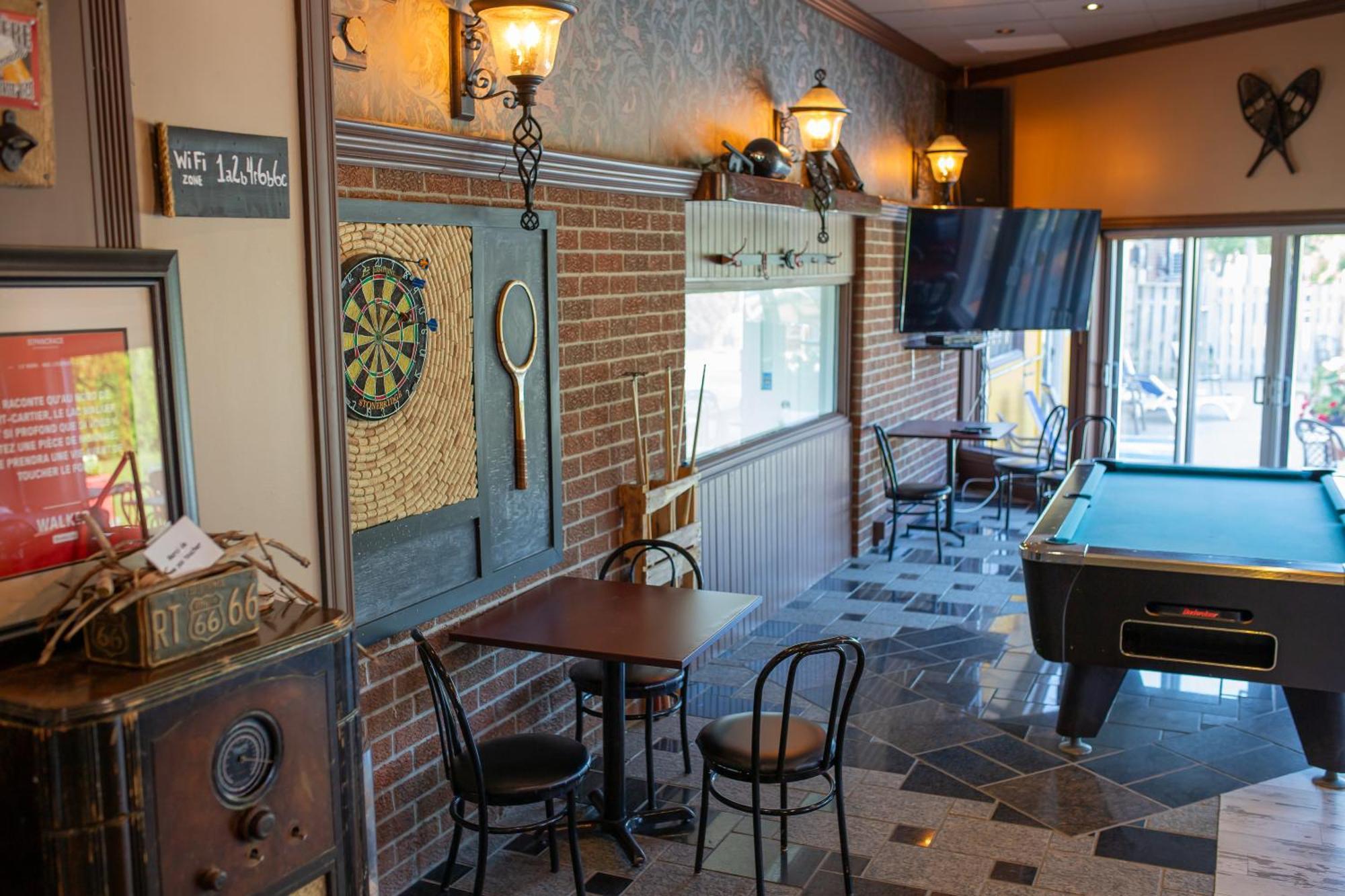 Complexe Hotelier Escoumins Les Escoumins Exterior foto