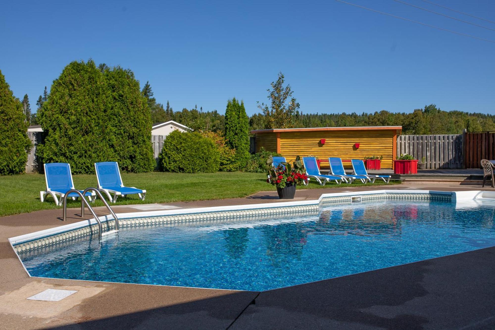 Complexe Hotelier Escoumins Les Escoumins Exterior foto