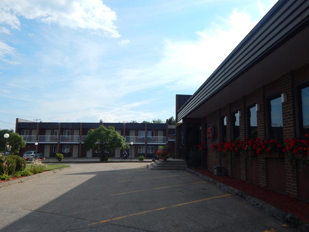 Complexe Hotelier Escoumins Les Escoumins Exterior foto