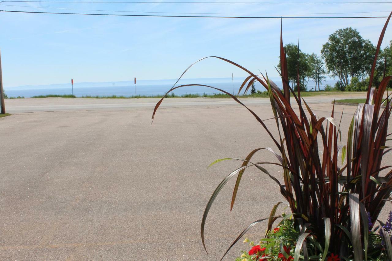 Complexe Hotelier Escoumins Les Escoumins Exterior foto